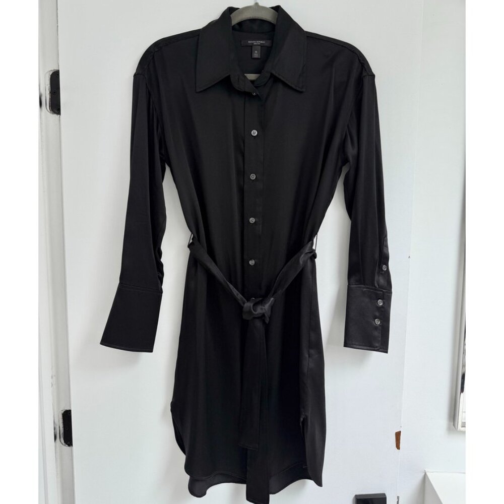 BANANA REPUBLIC / BLACK SILK DRESS / SIZE XS